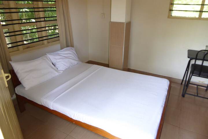 Room 17 of 75