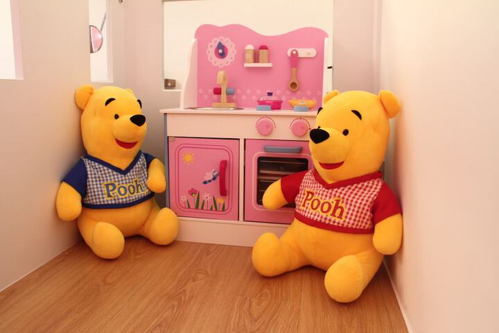 Room 19 of 79