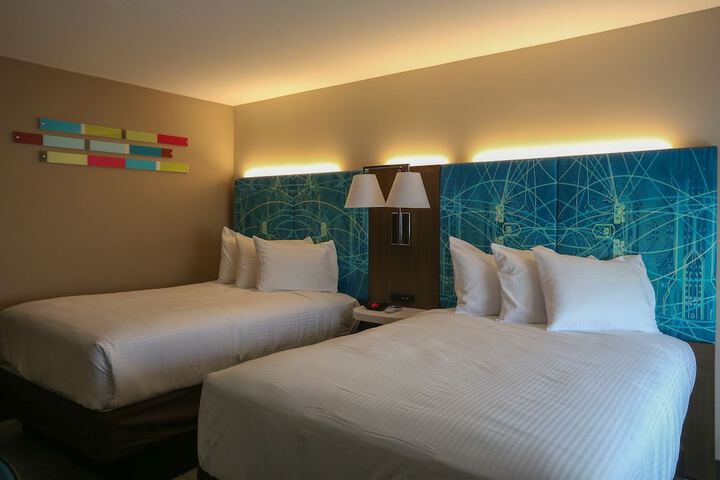 2 Double Beds (6 of 14)
