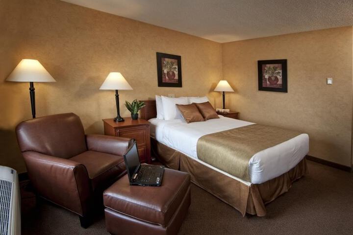 Room 3 of 34
