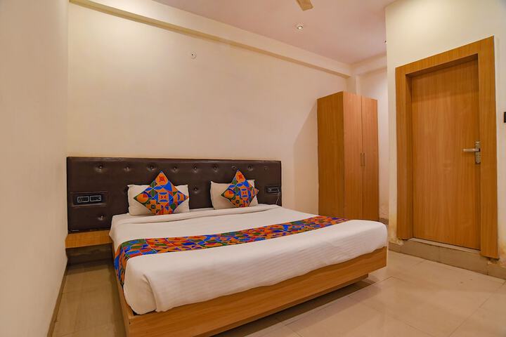 Room 19 of 47