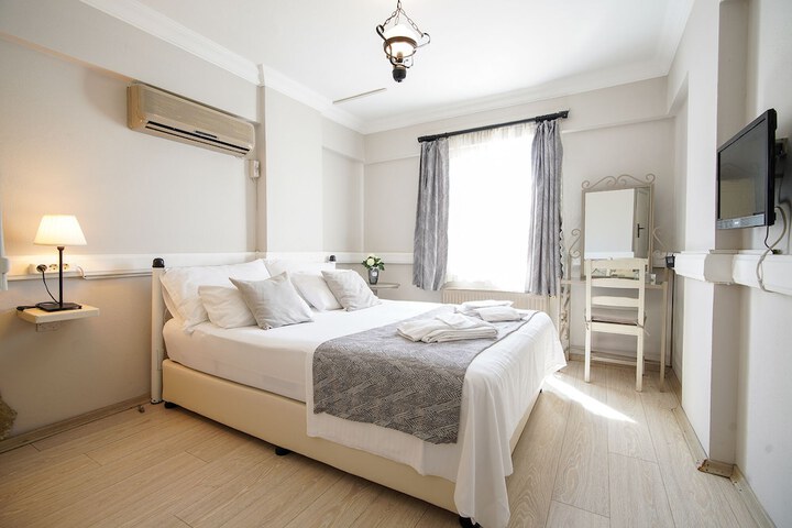 Room 5 of 41