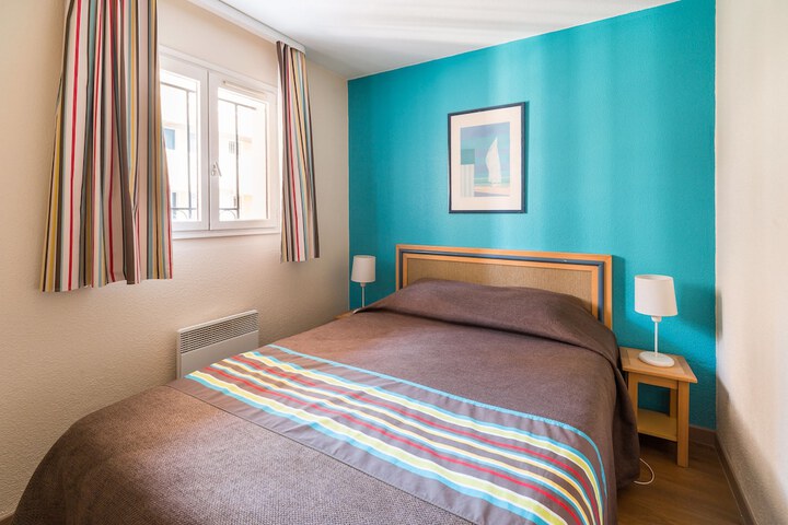 Room 2 of 38