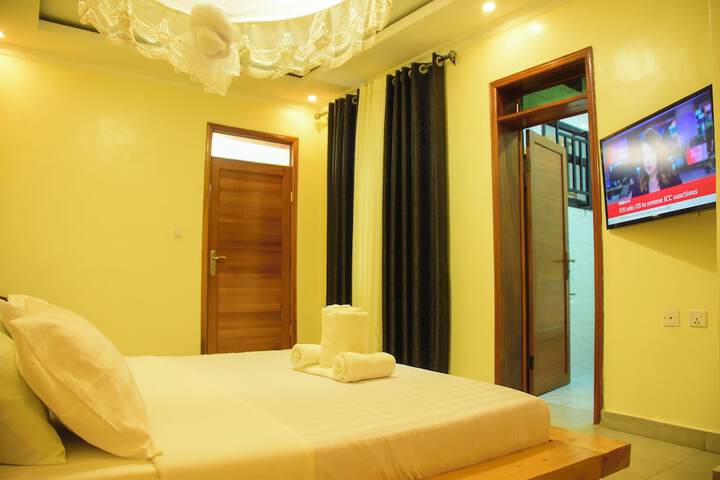 Room 10 of 53