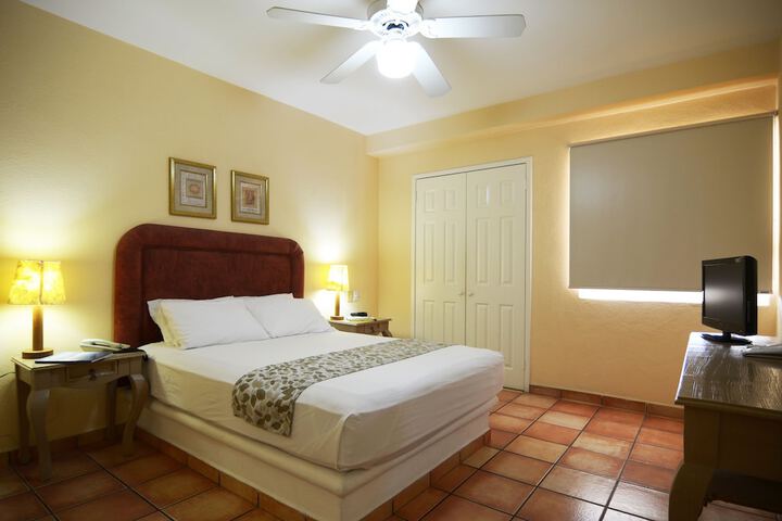 Room 13 of 109