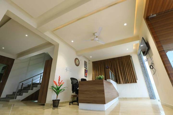 Hotel Interior 4 of 26