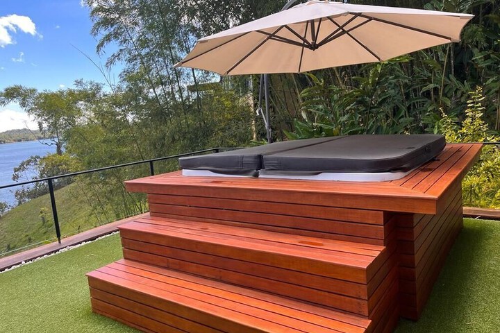 Hot Tub 141 of 184