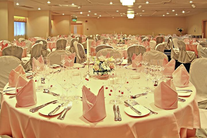Ballroom/Hall 45 of 48