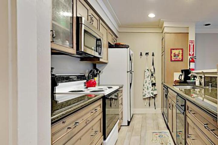 7021SH89 Peaceful West Shore Condo in Tahoma, CA