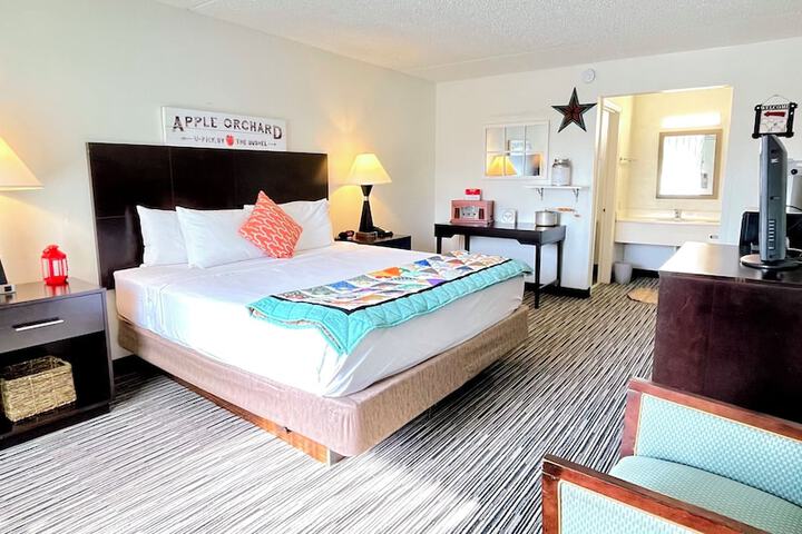 Room 28 of 41
