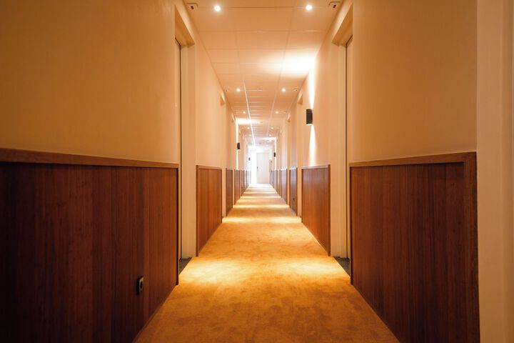 Ballroom/Hall 26 of 32