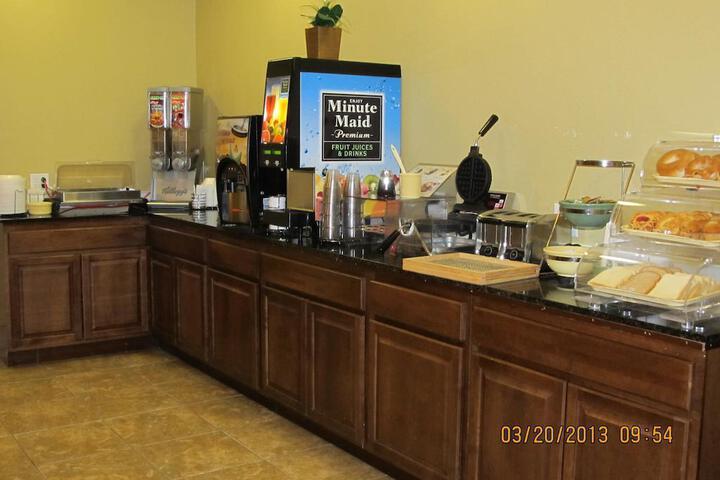 Photo 10