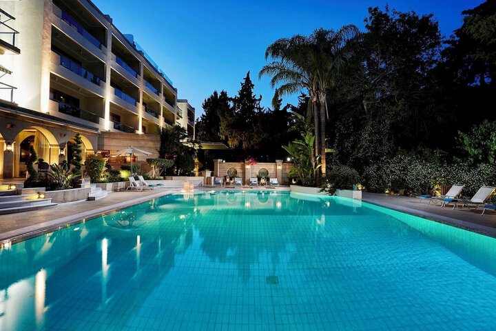 Pool 84 of 139
