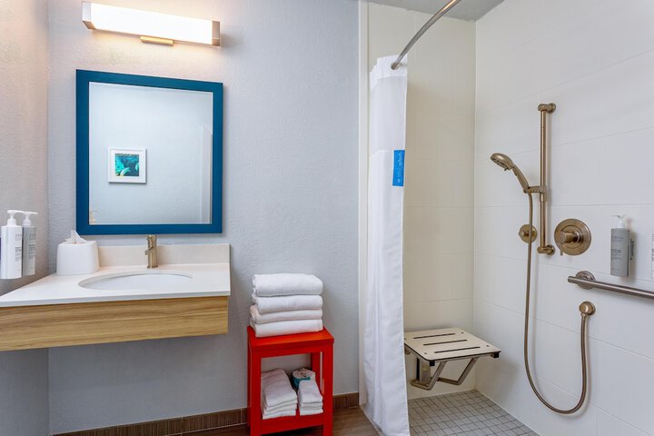 Bathroom shower