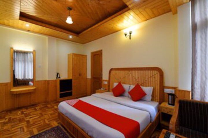 Room 14 of 26