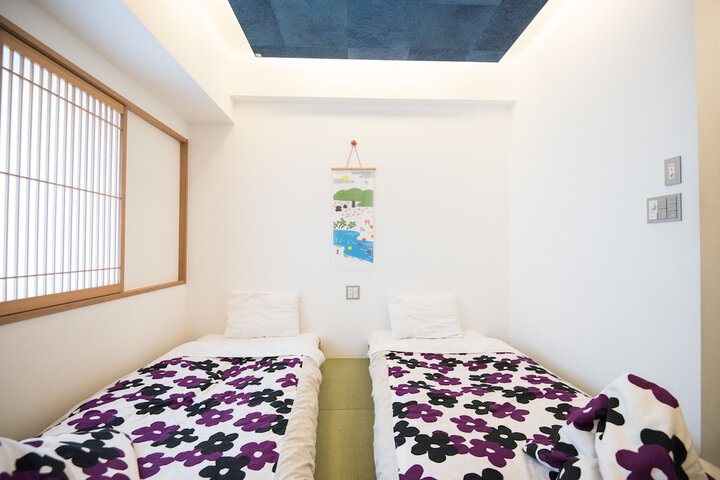 Room 17 of 39