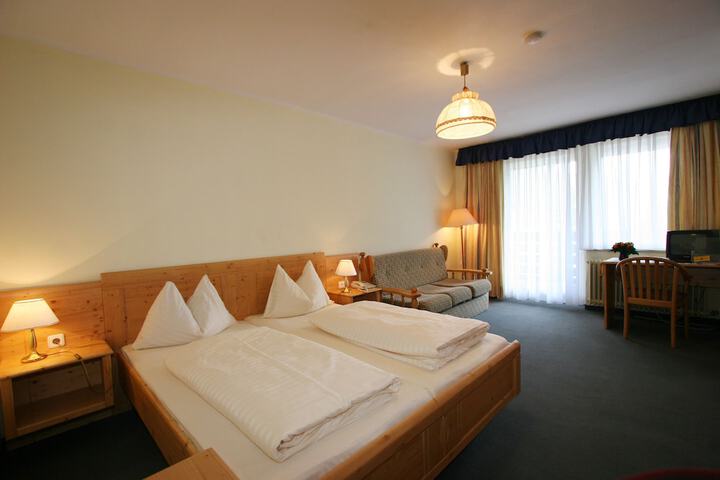 Room 7 of 31