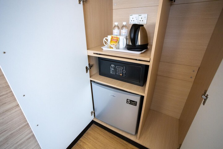Room 10 of 110