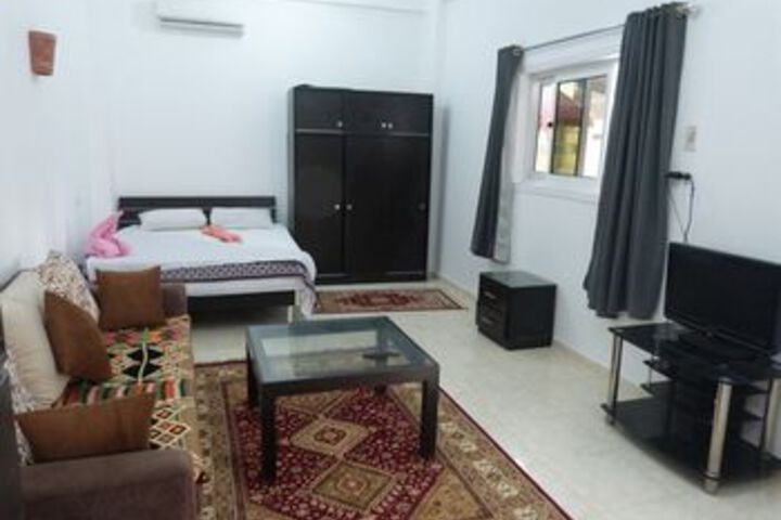 Room 10 of 48