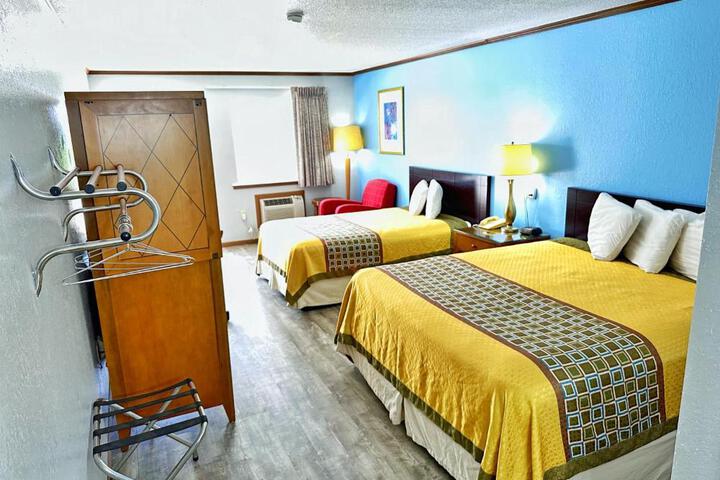 Standard | King Bed (9 of 12)