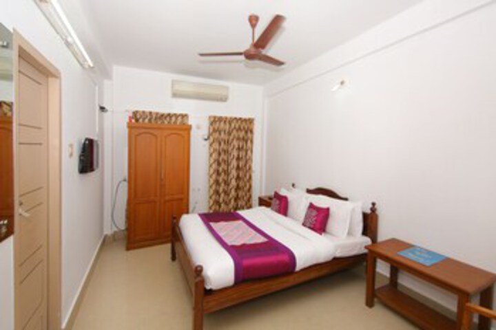 Room 5 of 20