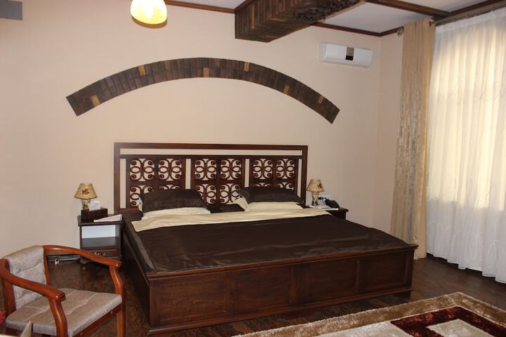 Room 29 of 86