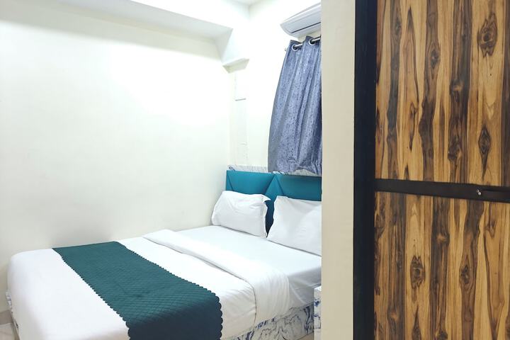 Room 48 of 76