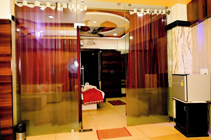 Room 34 of 82