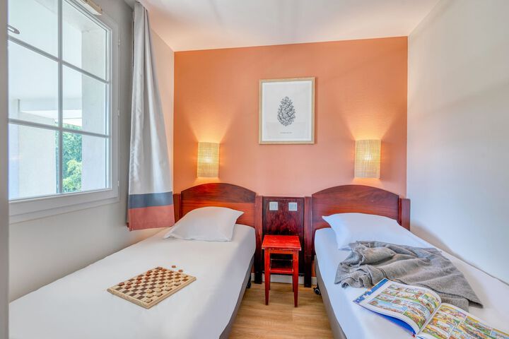 Room 13 of 88