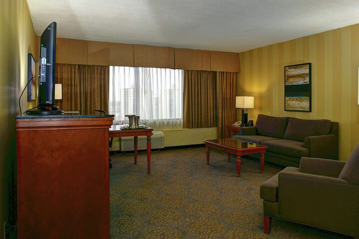 1 King Bed (36 of 36)