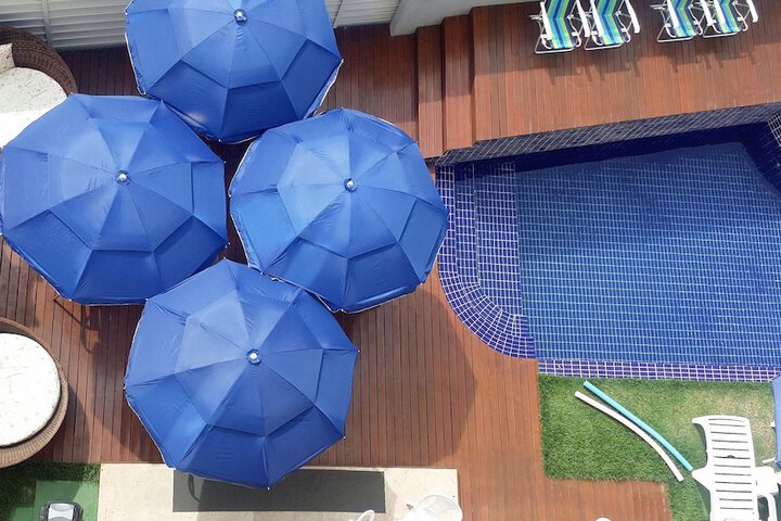 Pool 40 of 63