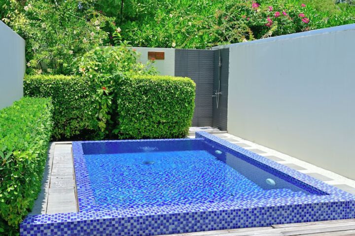 Pool 36 of 75