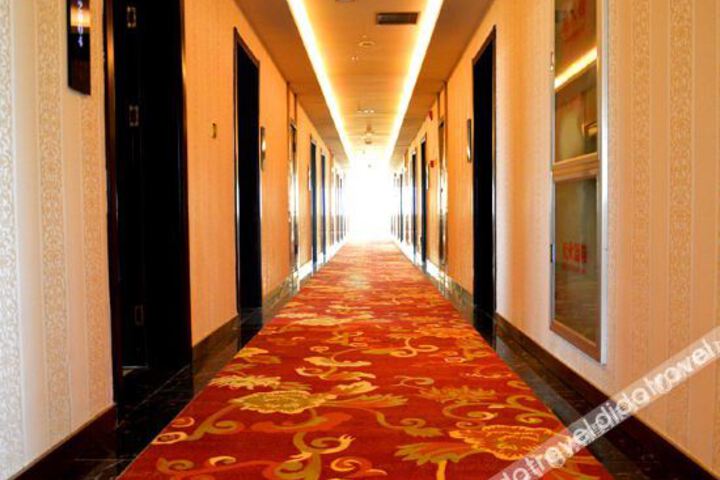 Hotel Interior 11 of 18
