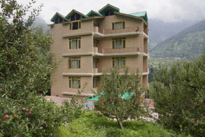 OYO Rooms Apple Orchards Gadherni