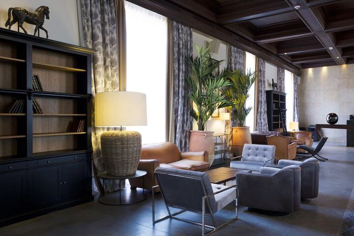 Lobby Photos