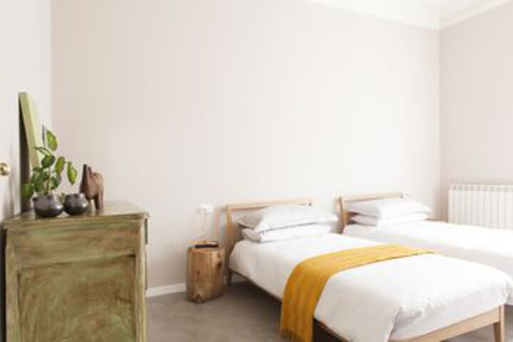 Room 11 of 36