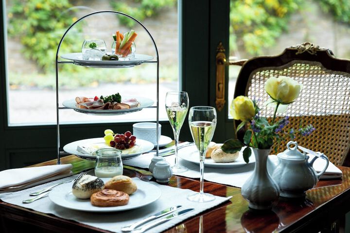 Breakfast/Coffee Service 60 of 82