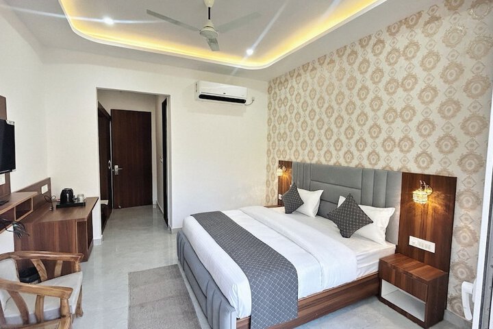 Room 16 of 71