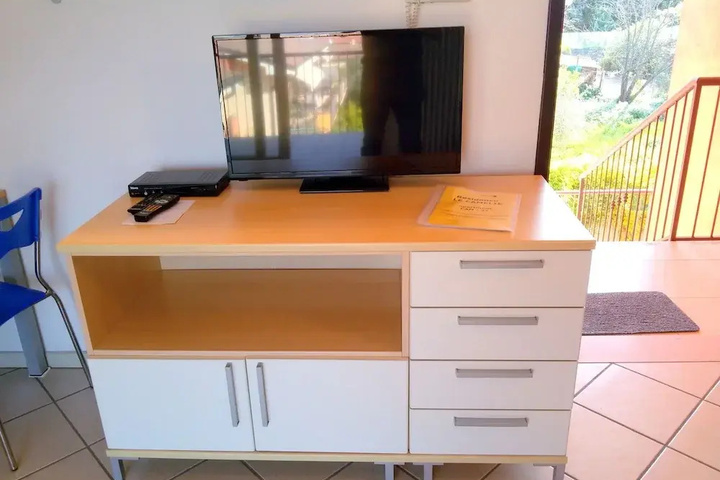 Room 4 of 15