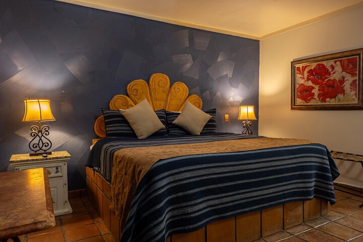 Room 5 of 25