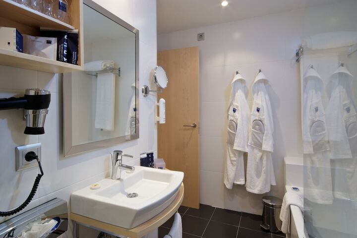 Bathroom Interior Photo