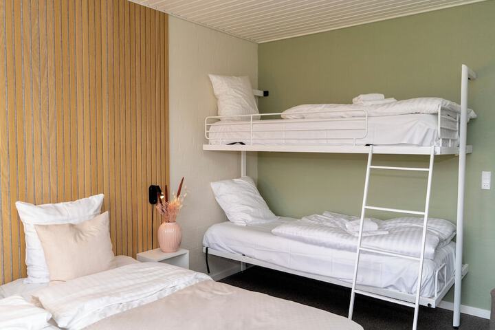 Room 17 of 57