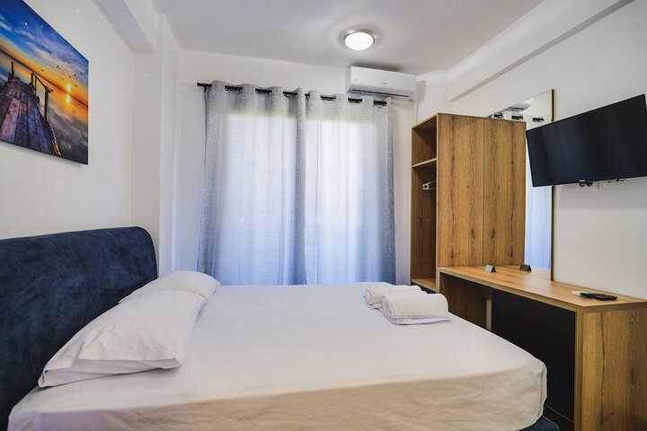 Room 12 of 62