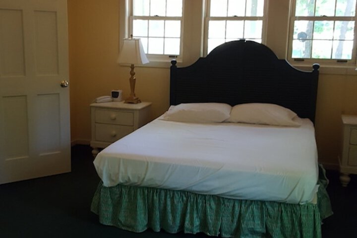 Room 5 of 131