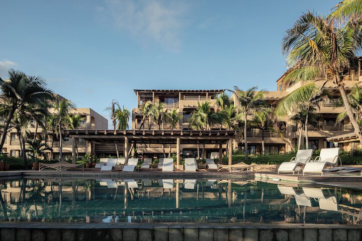 Aqua de Mar Condo Hotel