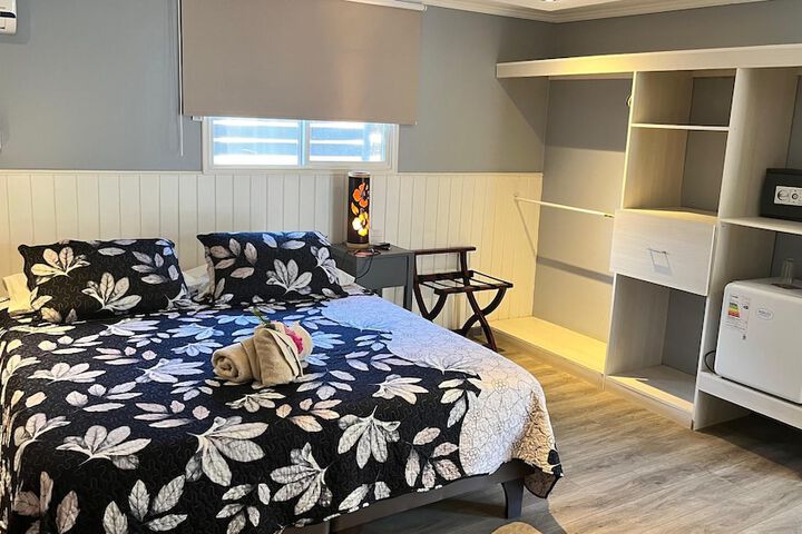 Room 35 of 63