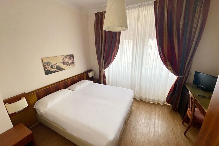 Room 19 of 49