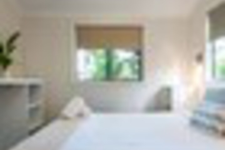 Room 47 of 279