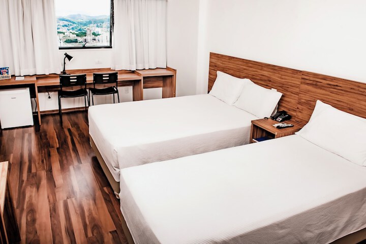 Room 28 of 70