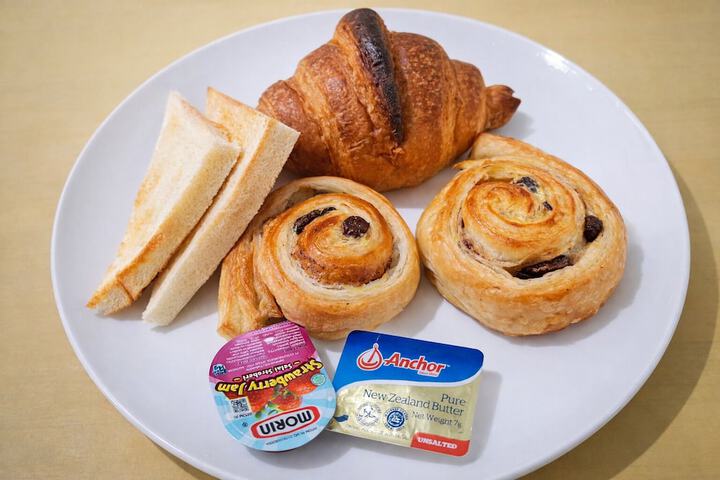 Breakfast meal